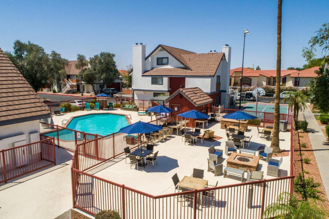 Metro Phoenix Loft Sleeps 6 エクステリア 写真