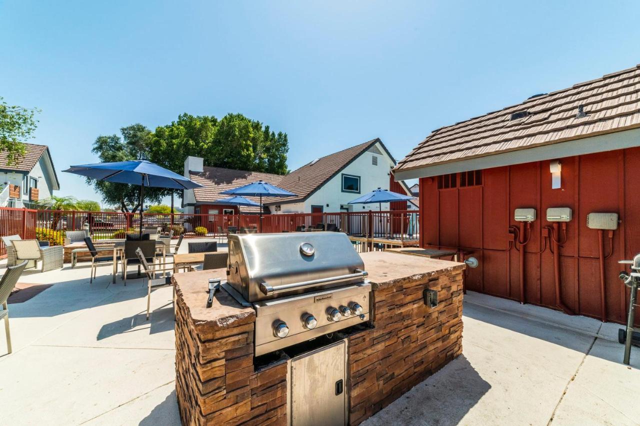Metro Phoenix Loft Sleeps 6 エクステリア 写真
