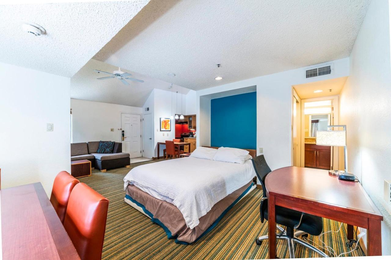 Metro Phoenix Loft Sleeps 6 エクステリア 写真