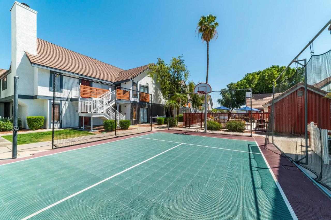 Metro Phoenix Loft Sleeps 6 エクステリア 写真