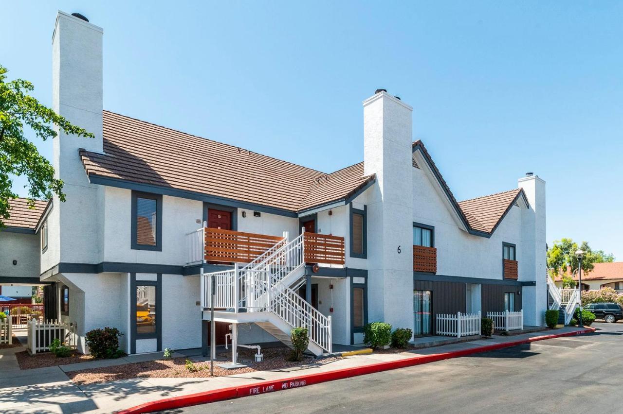 Metro Phoenix Loft Sleeps 6 エクステリア 写真